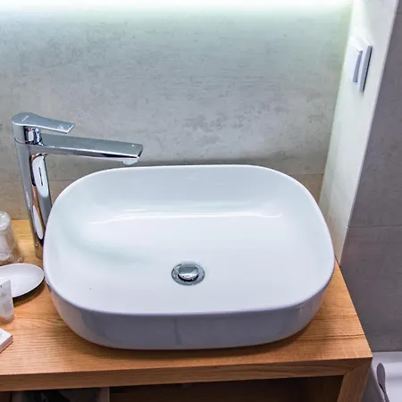 Aparthotel Inspire Miodova 4*