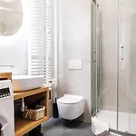 Apartahotel Inspire Miodova Cracovia