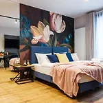Apartahotel Inspire Miodova