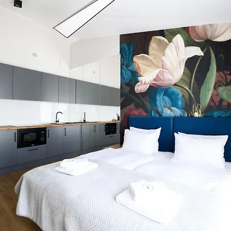 Апарт-отель Inspire Miodova 4*