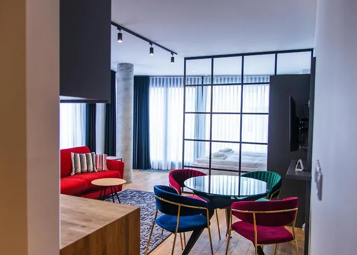 Aparthotel Inspire Miodova 4*