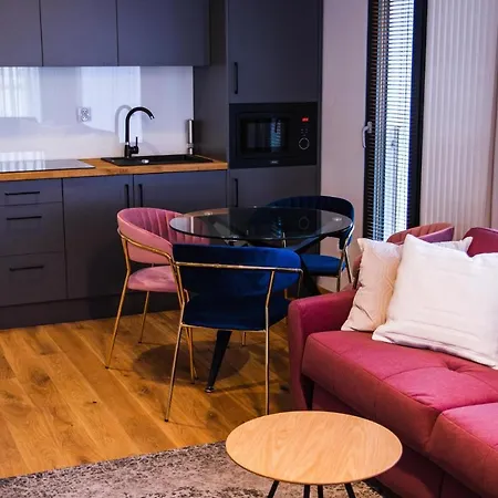 Apart-hotel Inspire Miodova 4*
