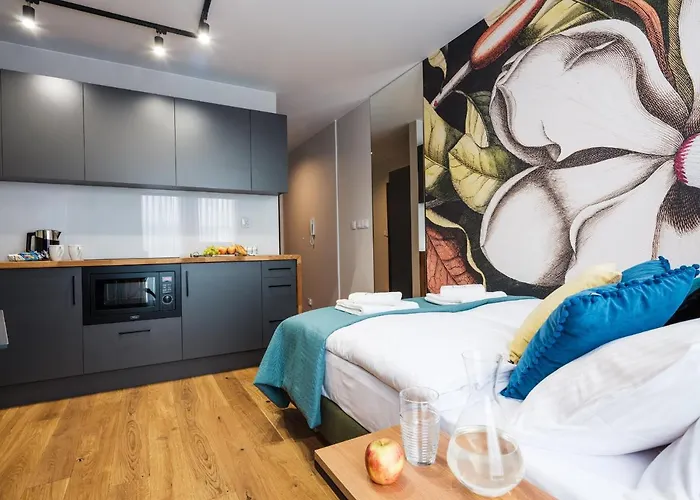 Apartahotel Inspire Miodova 4*